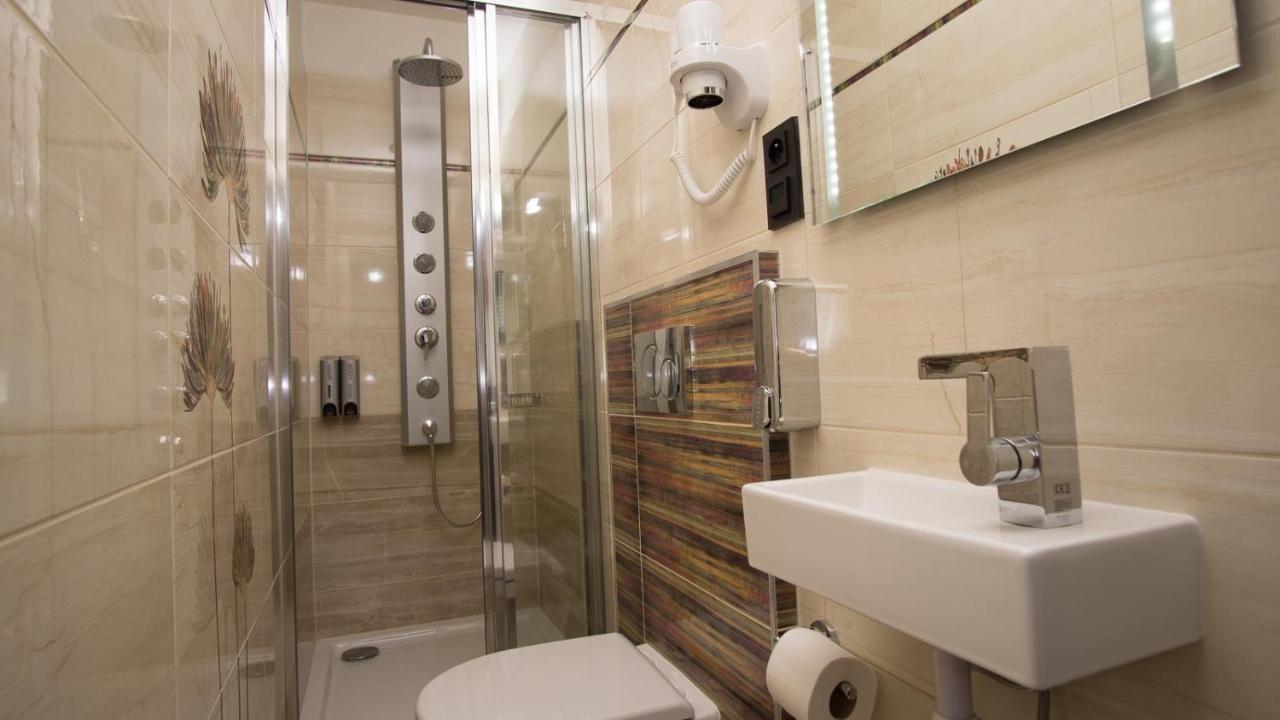 Apartament Continents Nearby Main Train And Bus Station *